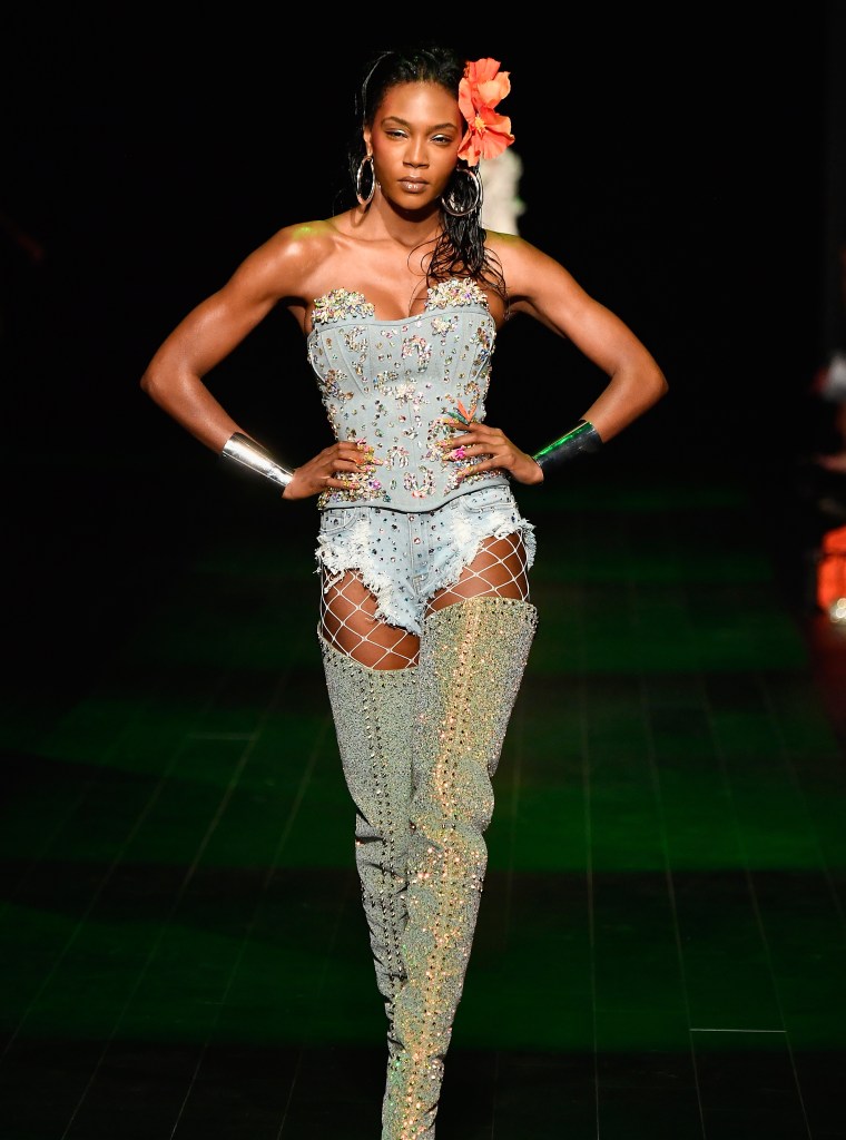 THE BLONDS SS18