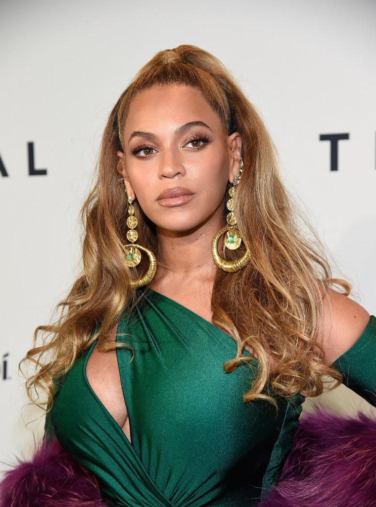 BEYONCÈ AT TIDAL X