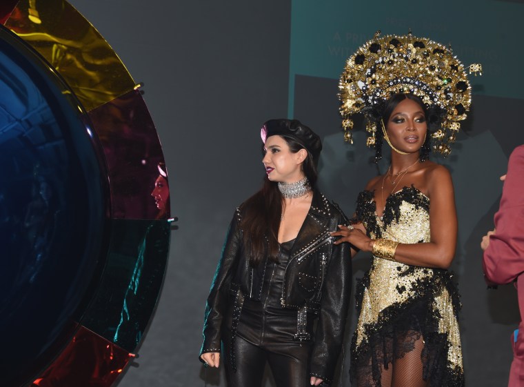 NAOMI CAMPBELL ON STAGE