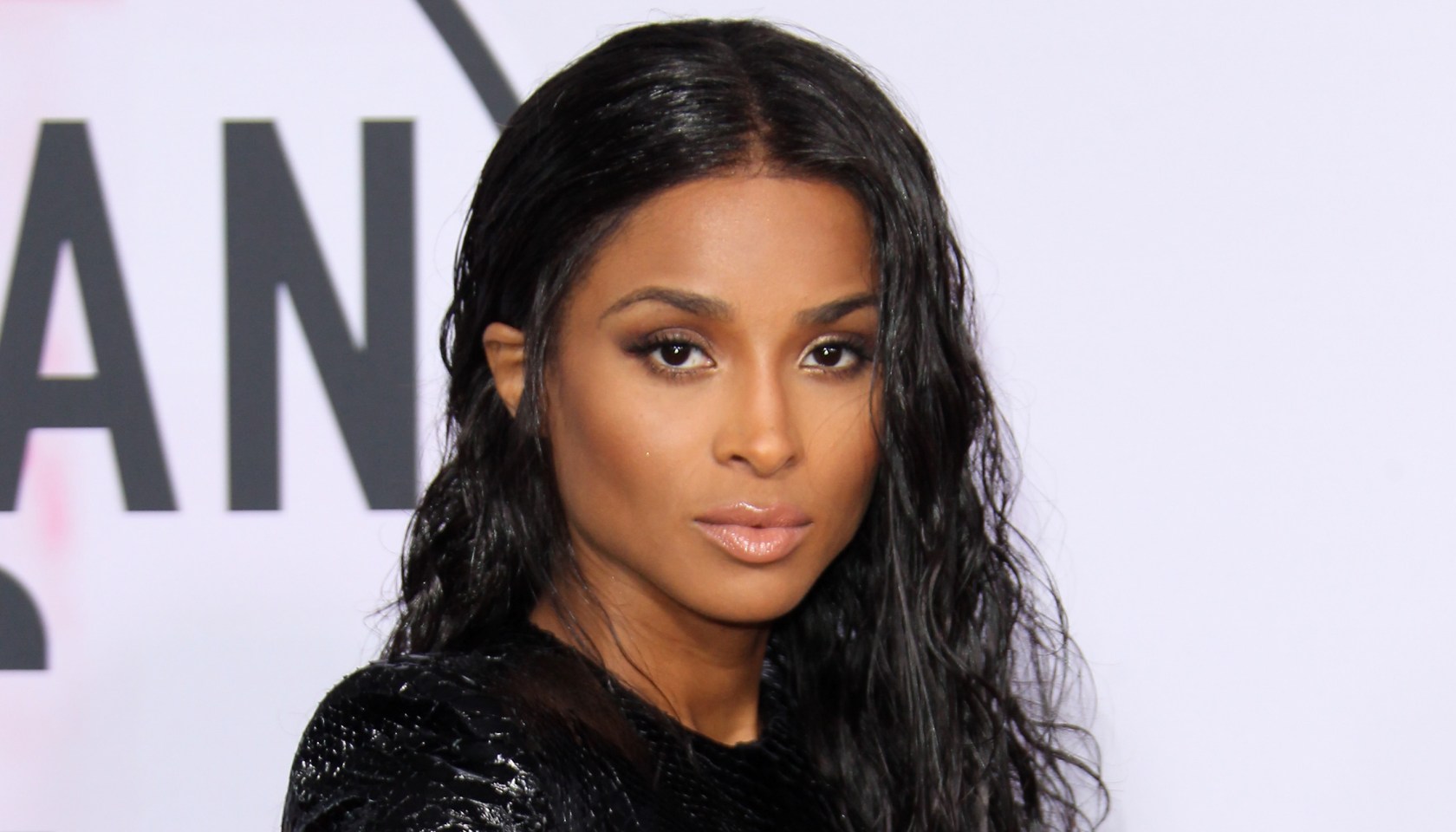 Ciara at the 2017 AMA's