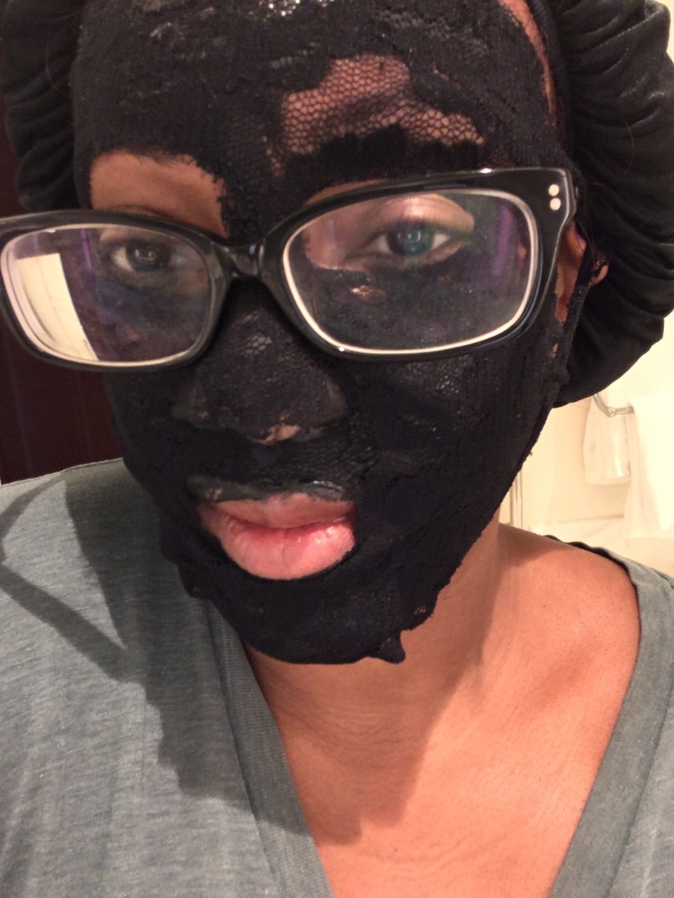 Dermovia Black Bamboo Charcoal Mask Pore Detox