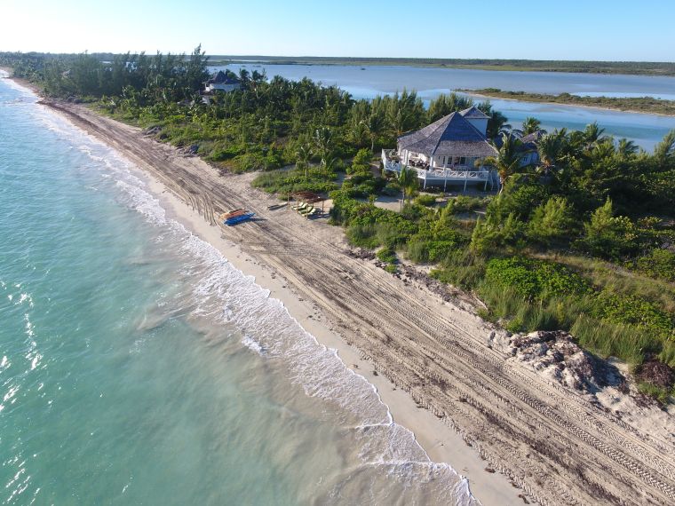 Serena Williams and Alexis Ohanian’s Honeymoon Villa