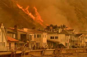Ventura County Thomas Fire Forces Thousands to Evacuate