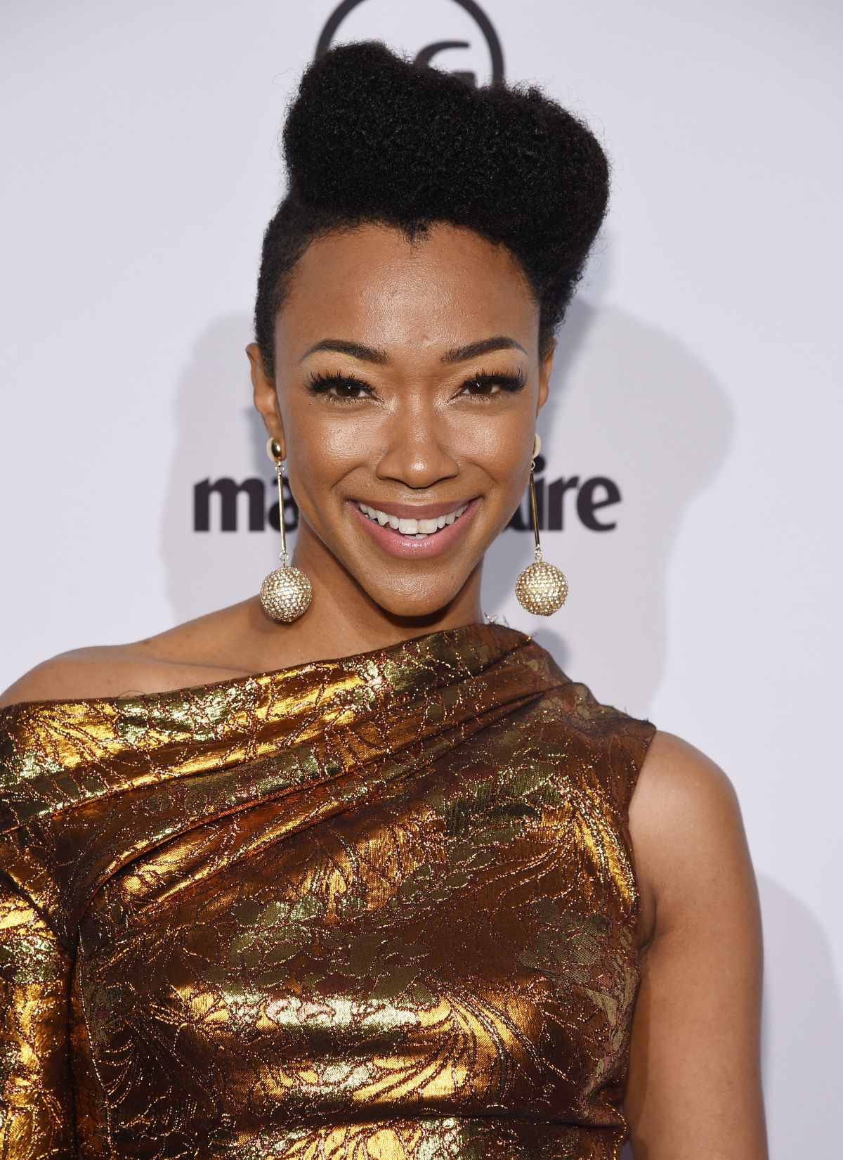 Red Carpet Rundown: E! Live Coverage - u4oghn4