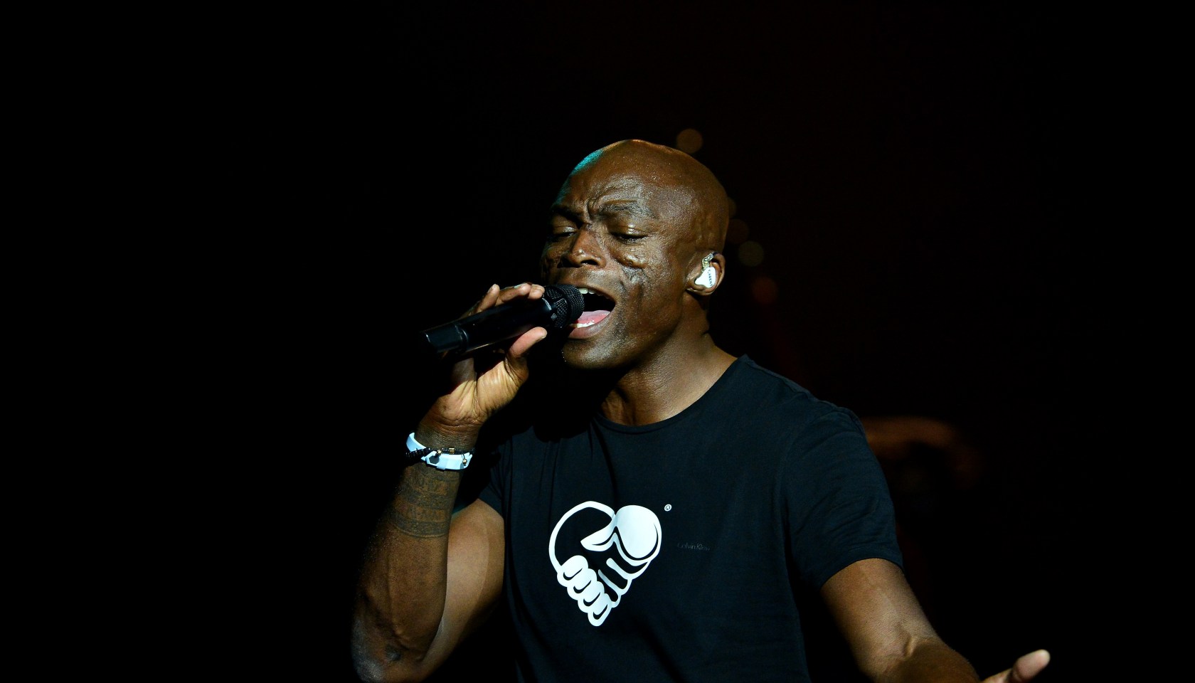 Seal performs onstage at Hard Rock Live!
