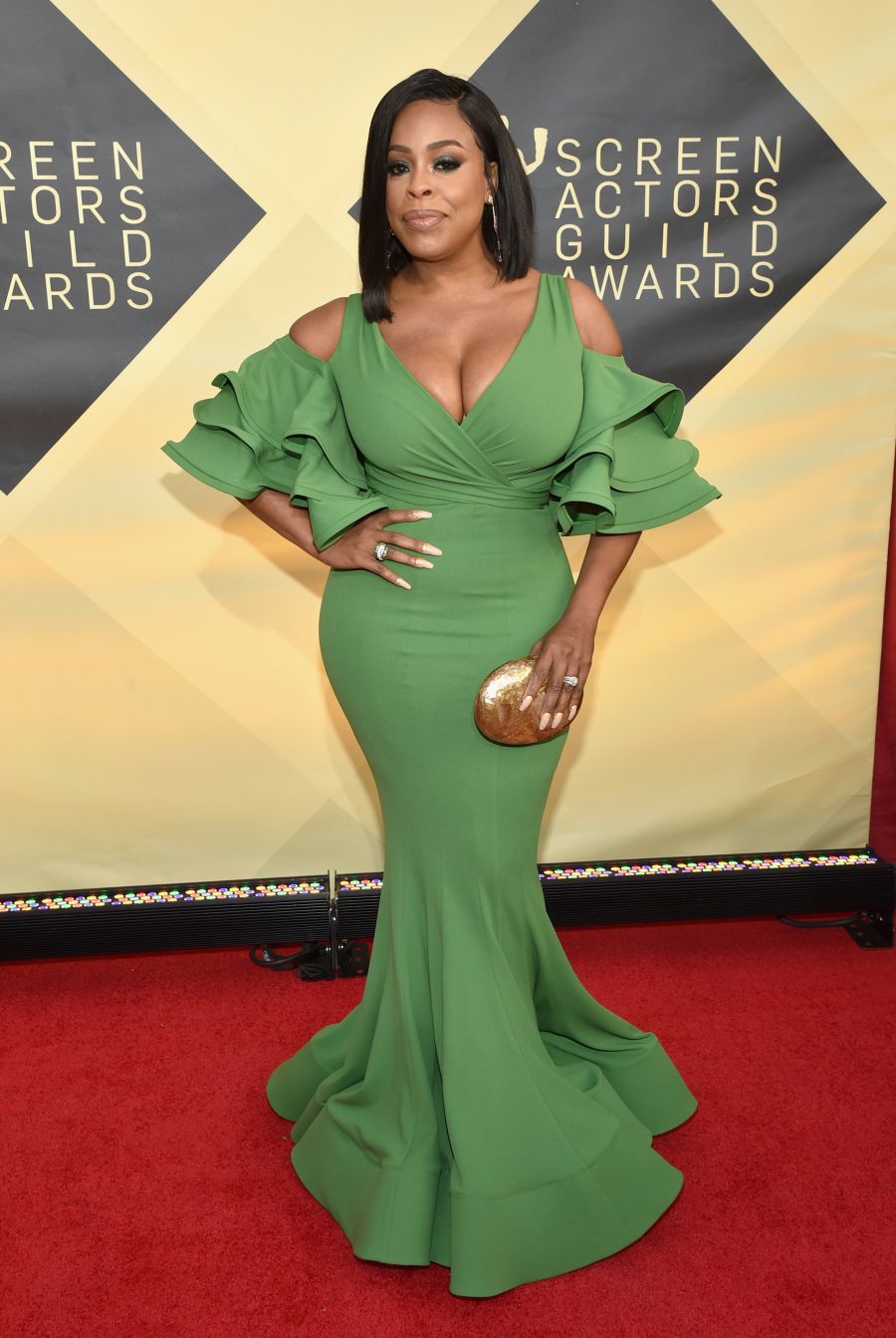 15 Times Niecy Nash’s Snatched Waist Gave Us Life!!! - Power 107.5