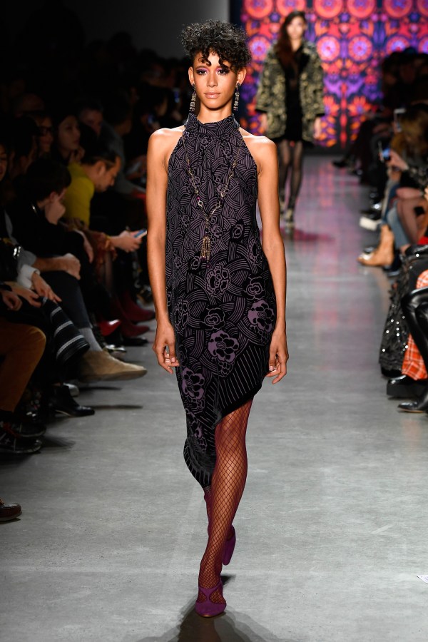 Anna Sui - Runway - February 2018 - New York Fashion Week: The Shows