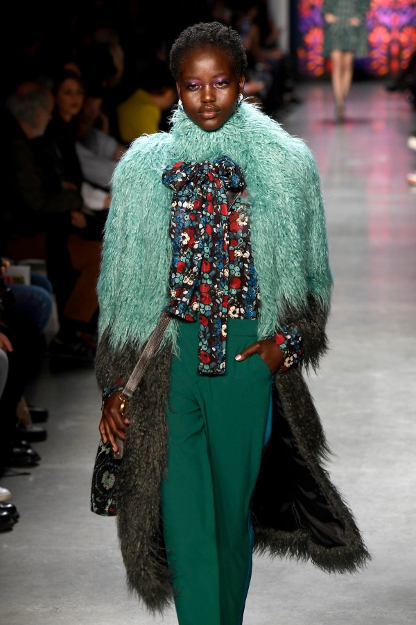 Anna Sui - Runway - February 2018 - New York Fashion Week: The Shows