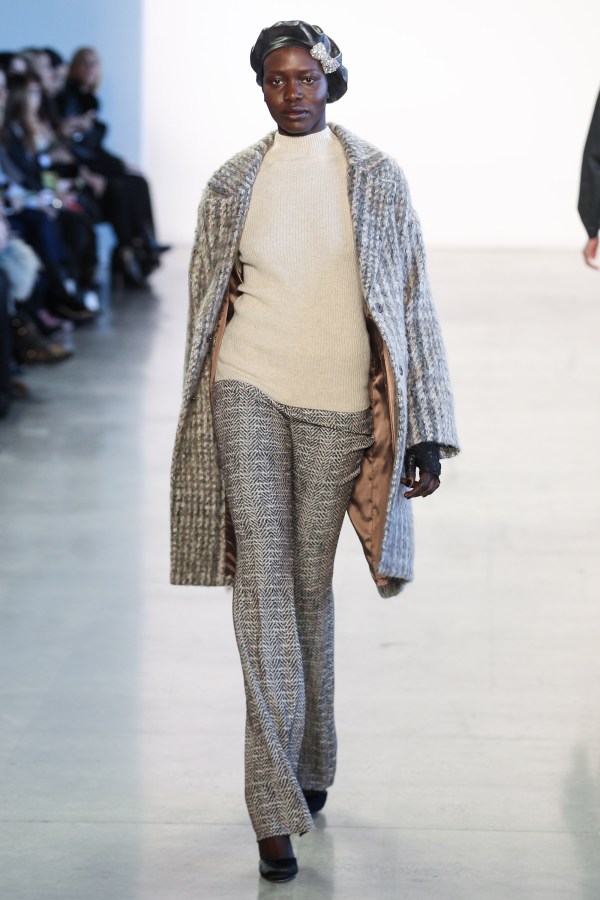 Badgley Mischka - Runway - February 2018 - New York Fashion Week: The Shows