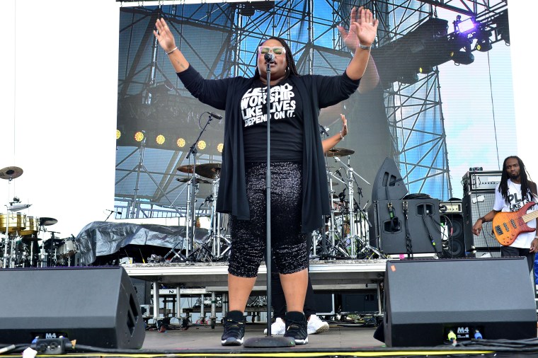 Tasha Cobbs-Leondard - Day 2