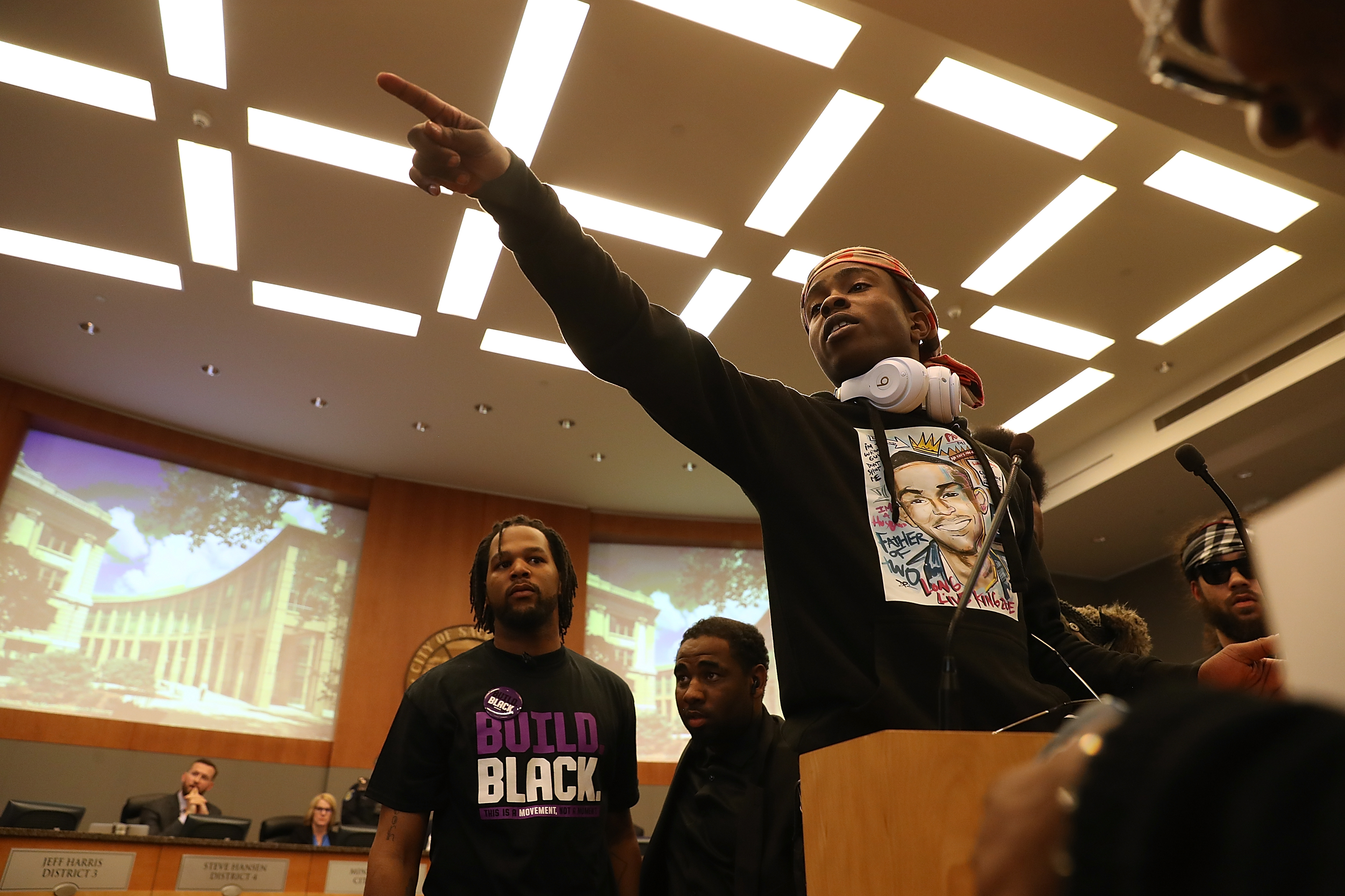 Hundreds Attend Sacramento City Council Meeting On Death Of Stephon Clark