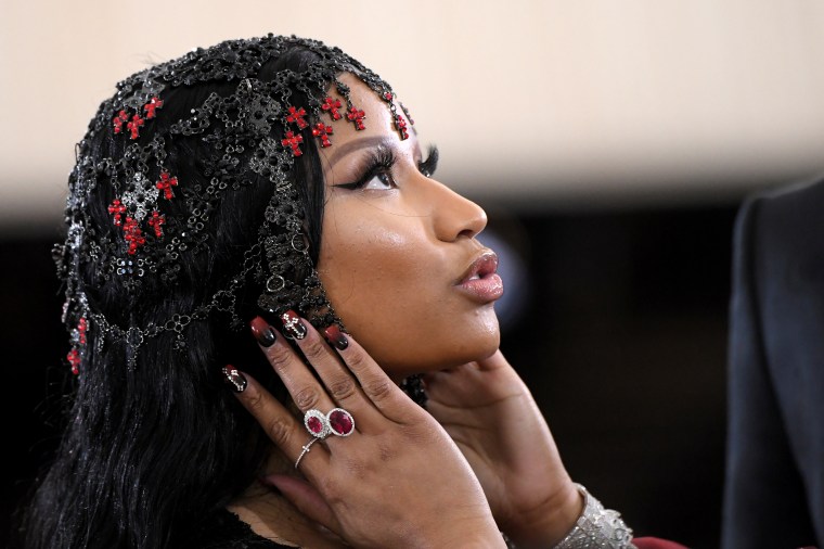 HEAVENLY HEADPIECES