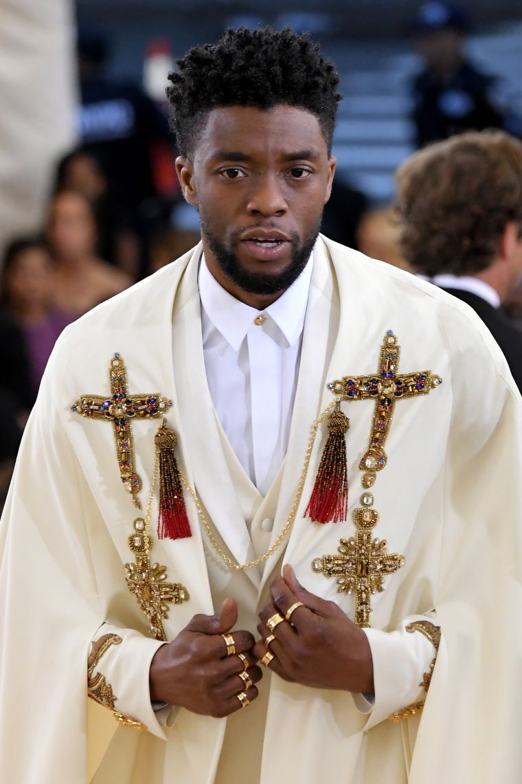 CROSS-ing THE FASHION LINE