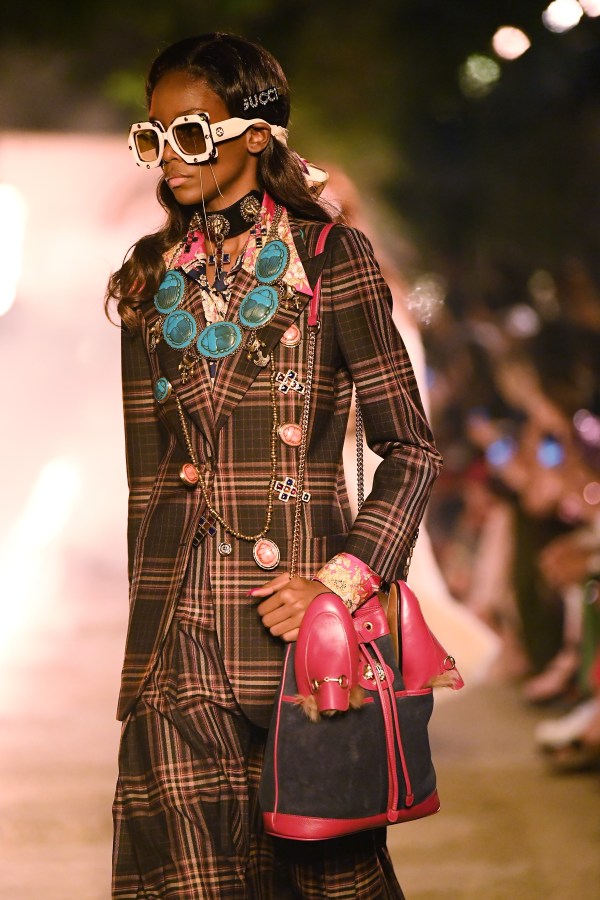 Gucci Cruise 2019 - Fashion Show