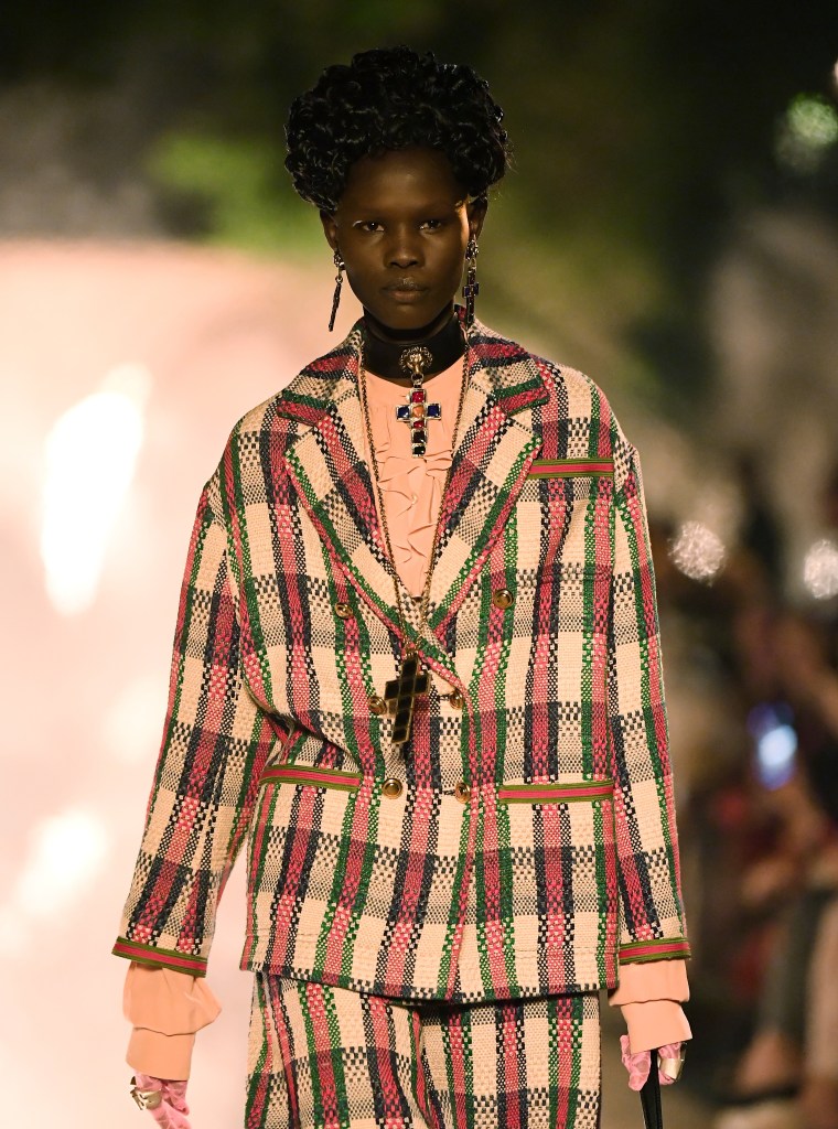 Gucci Cruise 2019 - Fashion Show