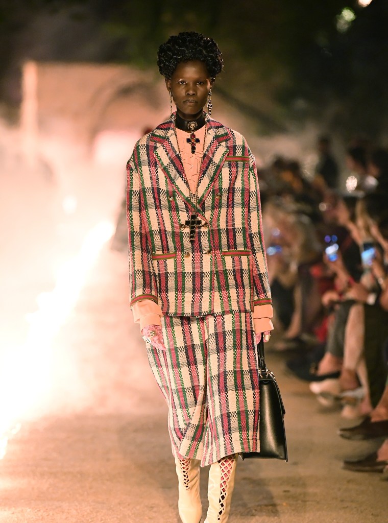 Gucci Cruise 2019 - Fashion Show