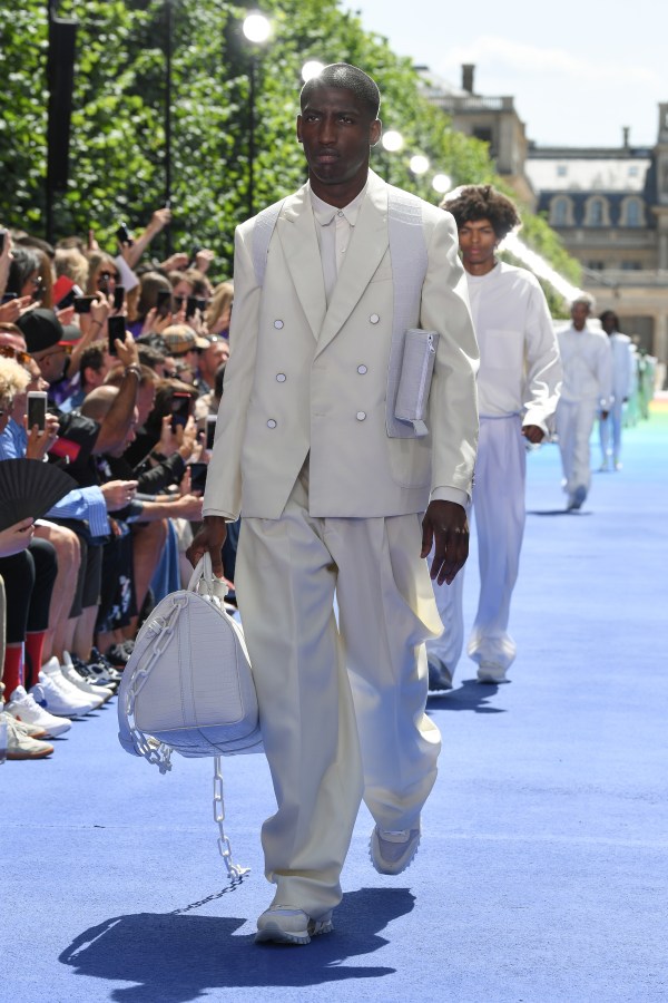 Louis Vuitton: Runway - Paris Fashion Week - Menswear Spring/Summer 2019