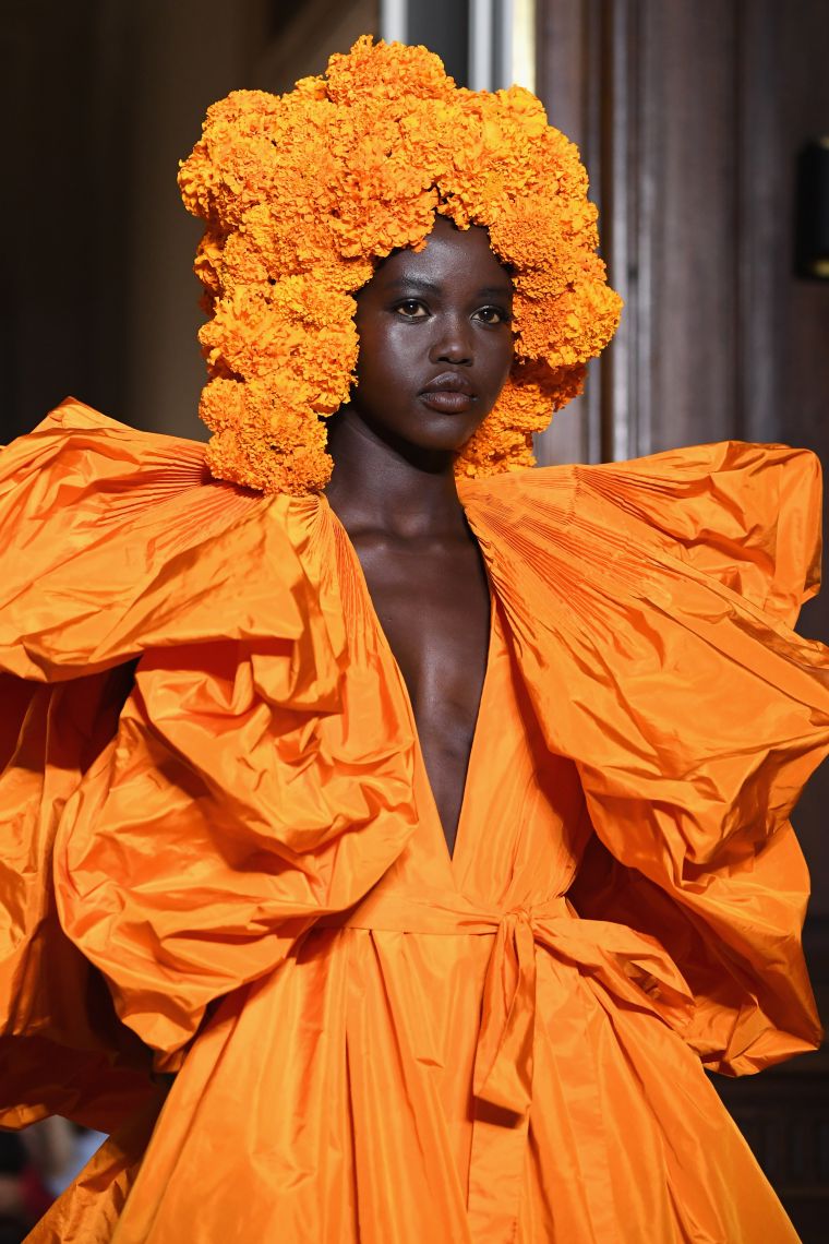 Valentino : Runway – Paris Fashion Week – Haute Couture Fall Winter 2018/2019