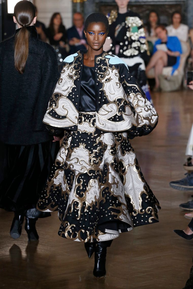 Valentino : Runway – Paris Fashion Week – Haute Couture Fall Winter 2018/2019