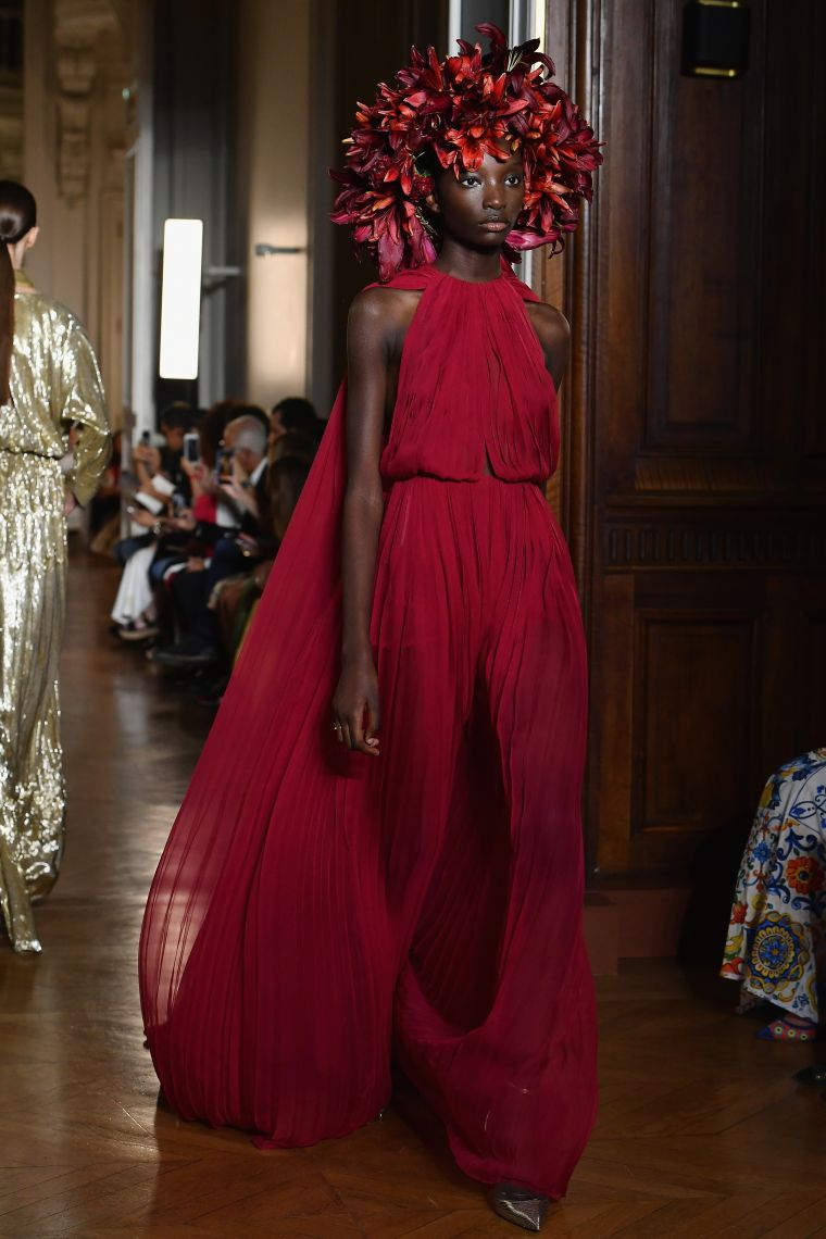 Valentino : Runway – Paris Fashion Week – Haute Couture Fall/Winter 2018-2019