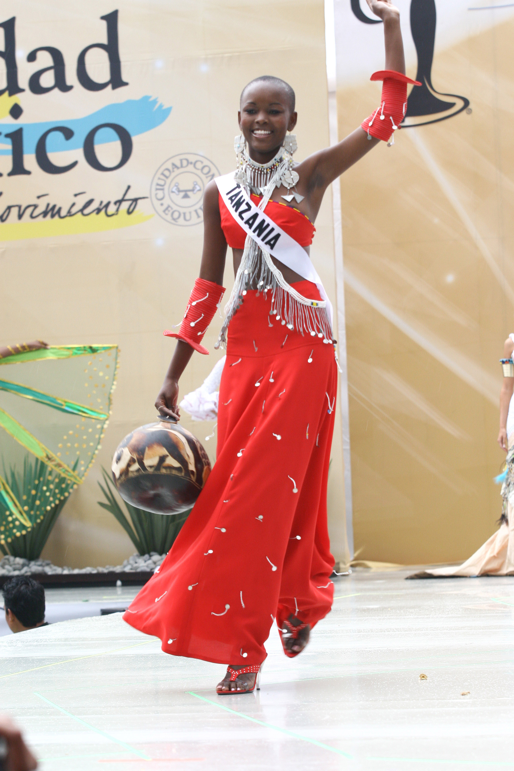 Miss Universe 2007 - National Costume Presentation