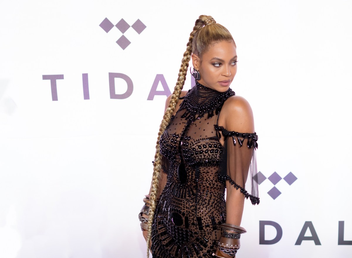Beyonce arriving at the Tidal X benefit show