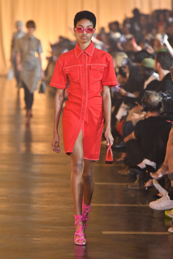 Off-White : Runway - Paris Fashion Week - Womenswear Spring Summer 2020