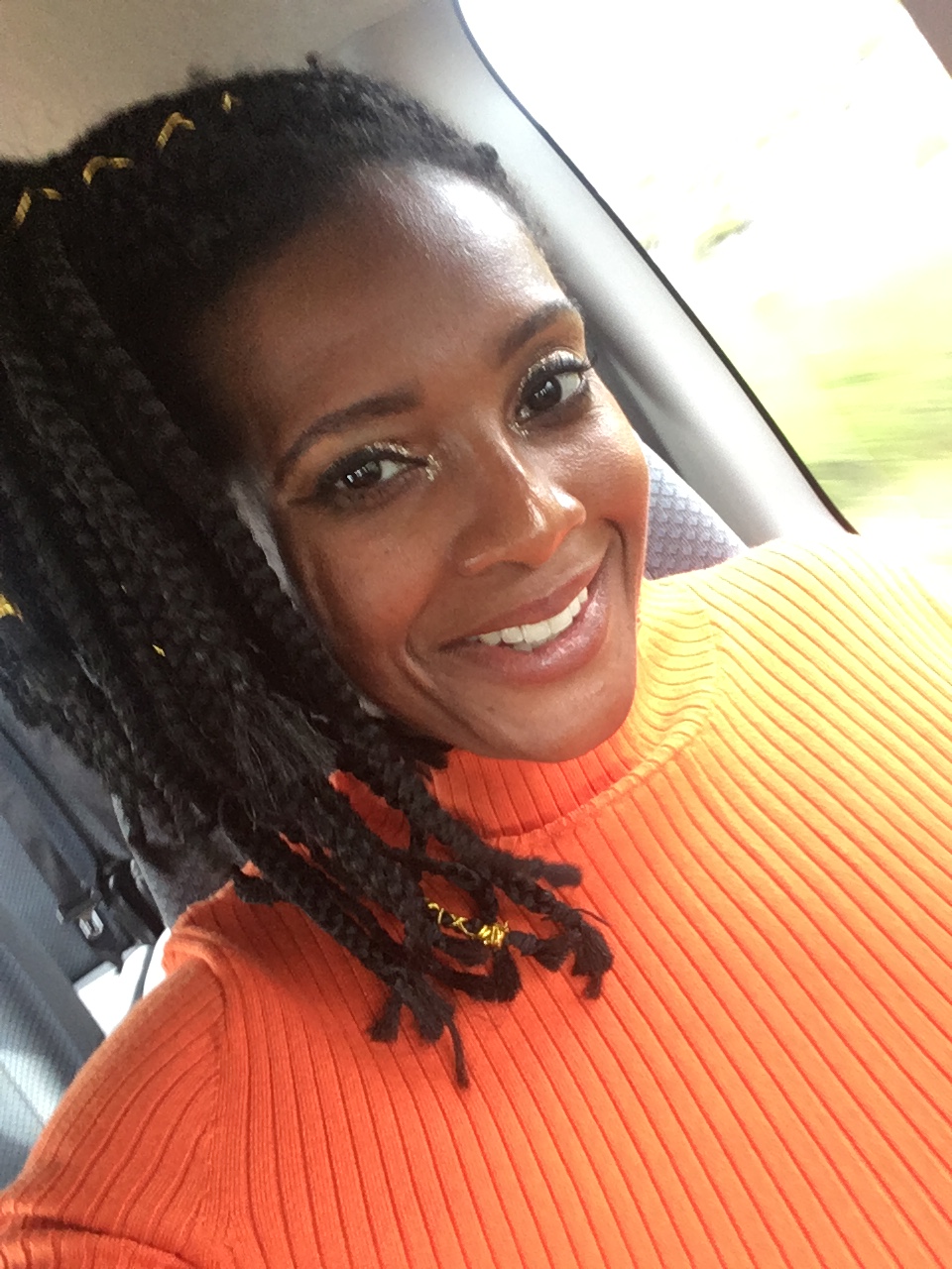 Danielle James Wearing Glitter Eyeliner