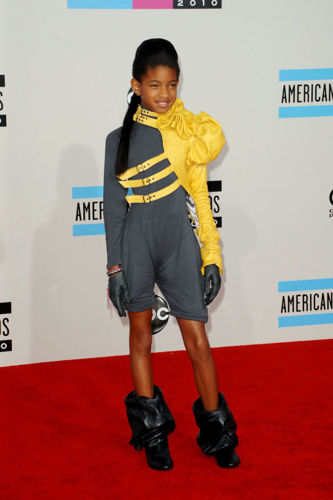 WILLOW SMITH AT THE AMERICAN MUSIC AWARDS, 2010