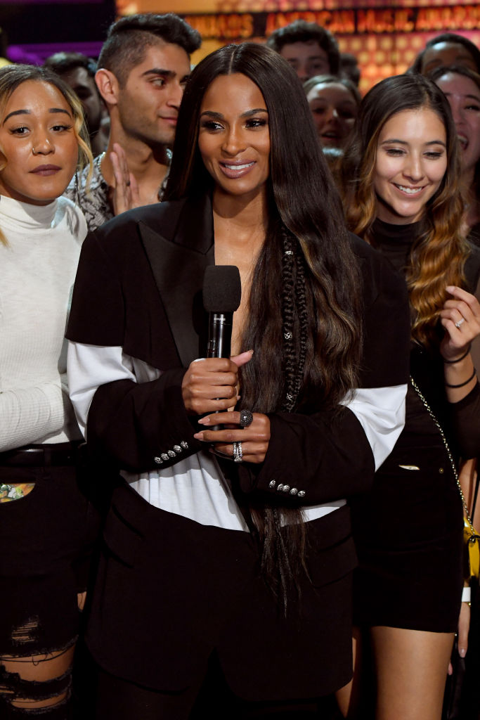 2019 American Music Awards - Roaming Show And Backstage