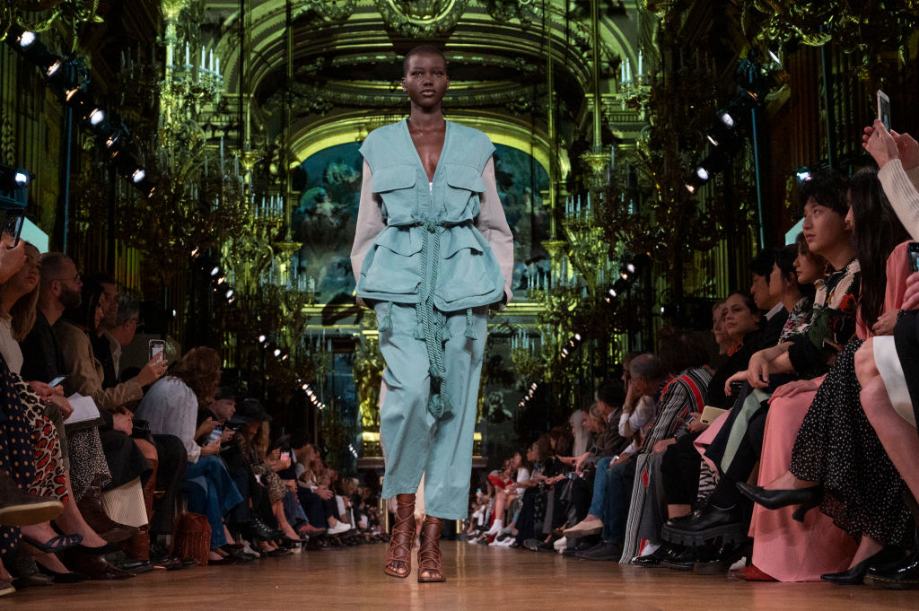 Stella McCartney : Runway - Paris Fashion Week - Womenswear Spring Summer 2020