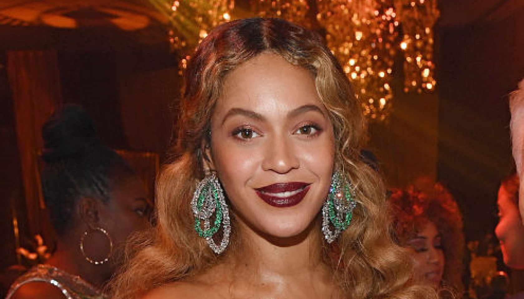 Beyoncé In Custom Duckie Confetti