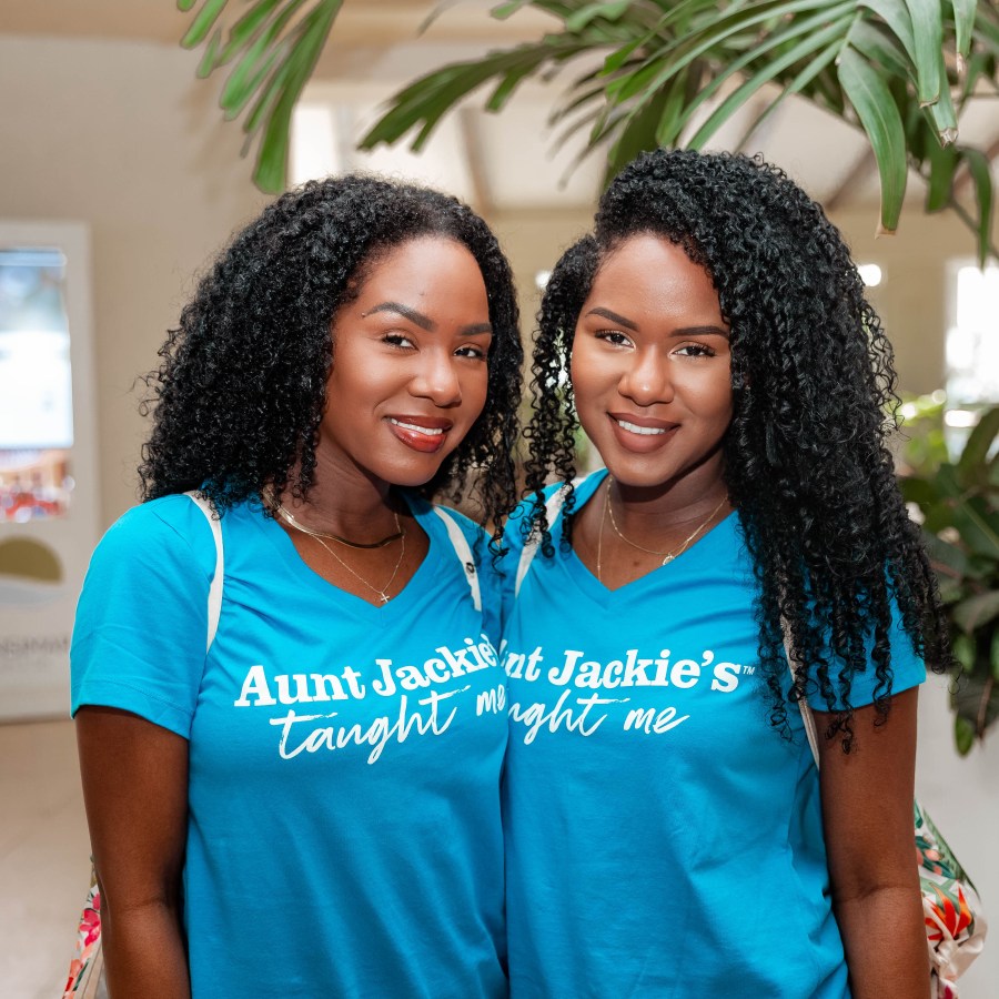 Aunt Jackie's Curlcation