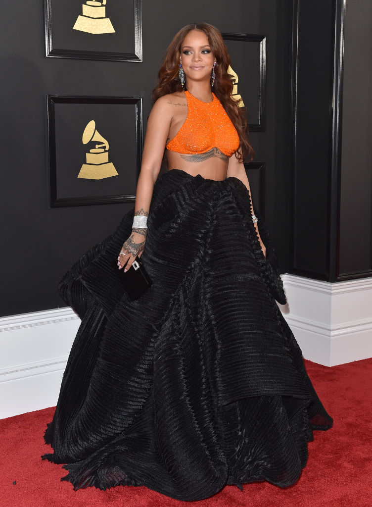 RIHANNA AT THE 59TH ANNUAL GRAMMY AWARDS, 2017