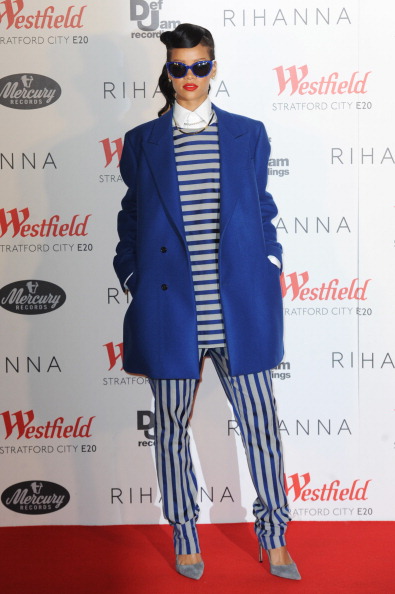 RIHANNA AT THE WESTFIELD STRATFORD CITY CHRISTMAS LIGHTING, 2012