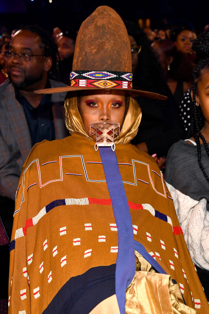 ERYKAH BADU AT THE BET SOUL TRAIN AWARDS, 2018