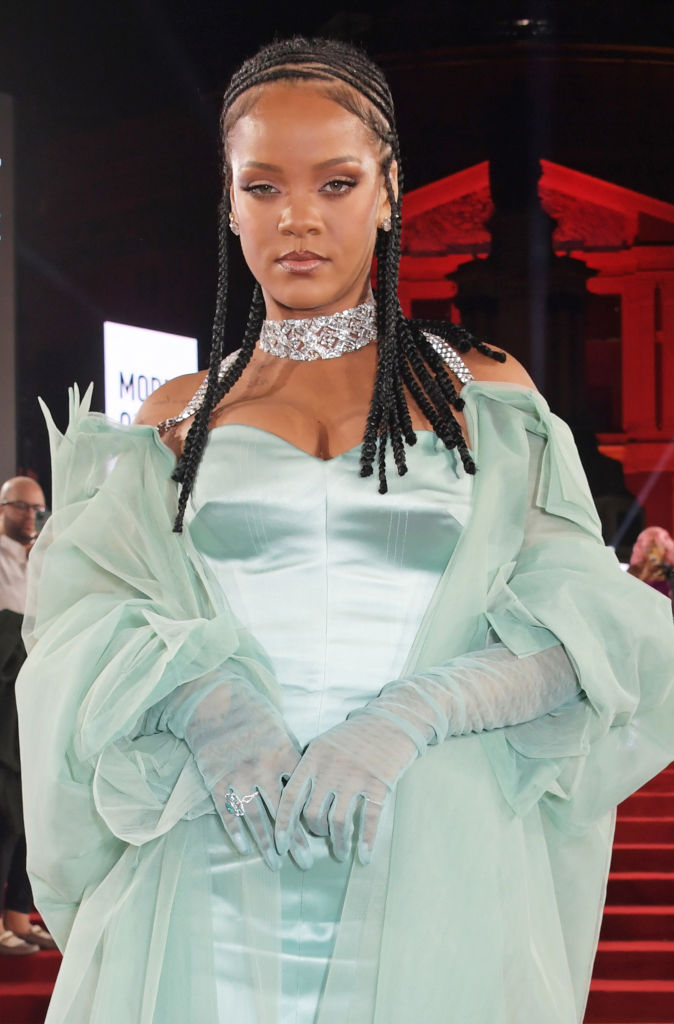 RIHANNA AT THE FASHION AWARDS, 2019