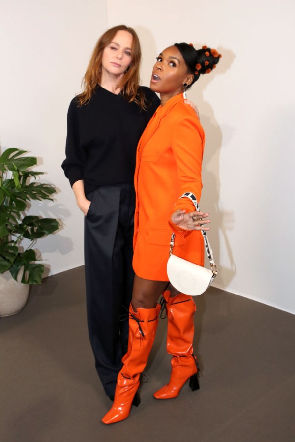 Stella McCartney : Front Row - Paris Fashion Week Womenswear Fall/Winter 2020/2021