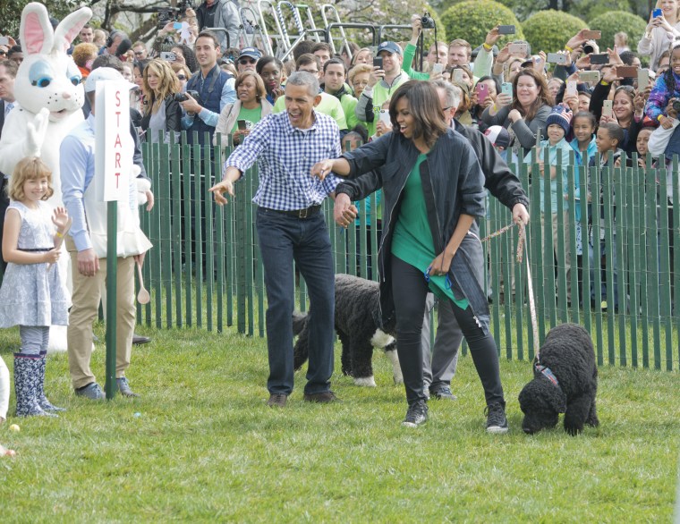The Obamas And Dem Dogs
