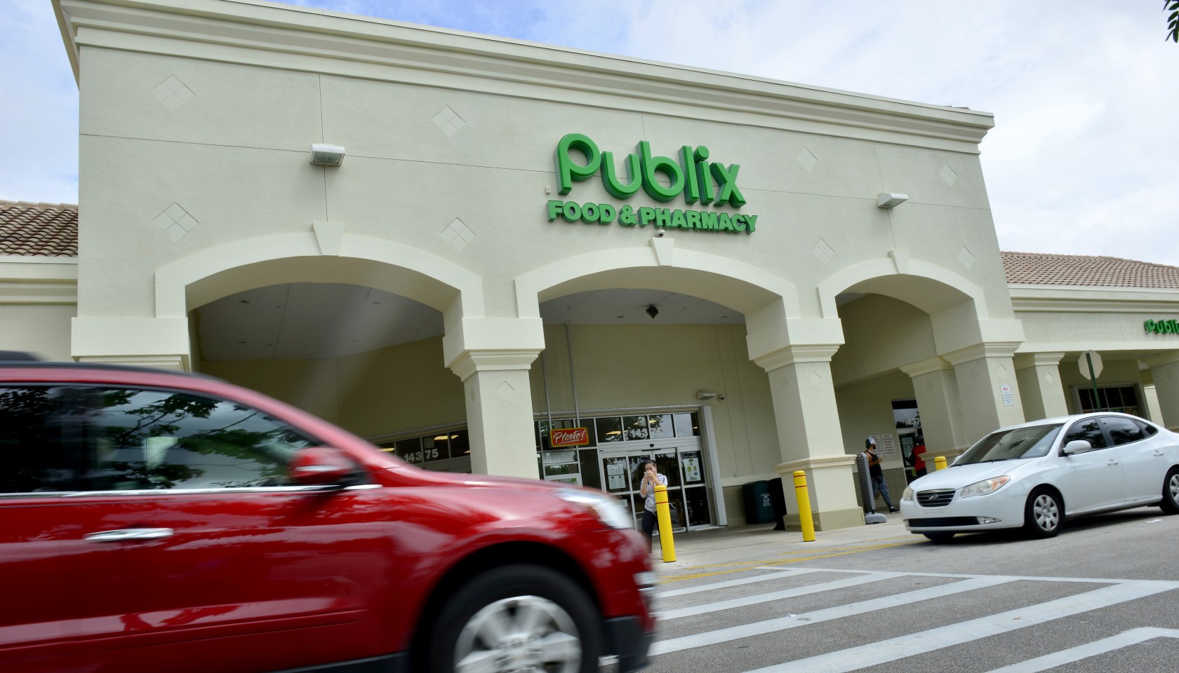 Florida prepares for Hurricane Matthew