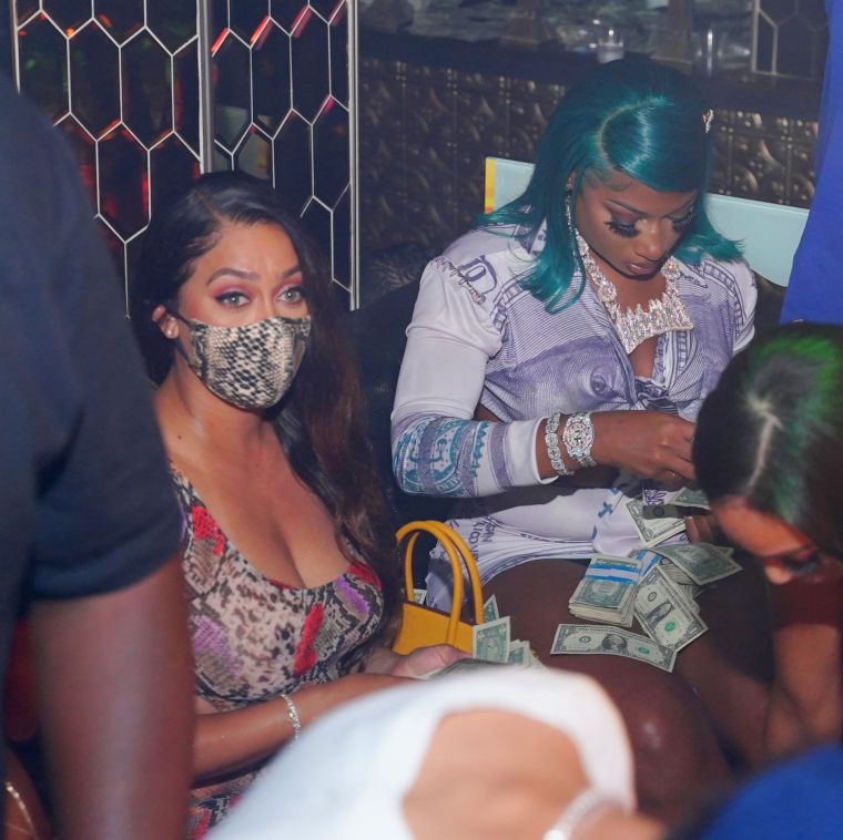 Allure Monday Nights