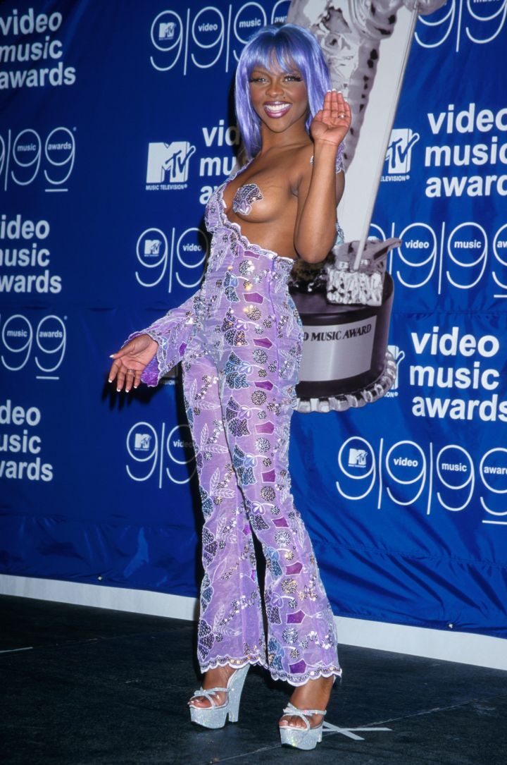 LIL KIM AT THE VIDEO MUSIC AWARDS, 1999