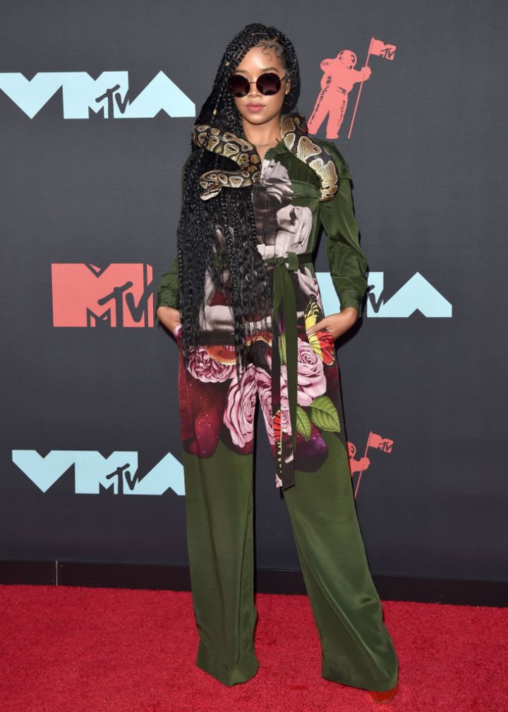 H.E.R. AT THE MTV VIDEO MUSIC AWARDS, 2019