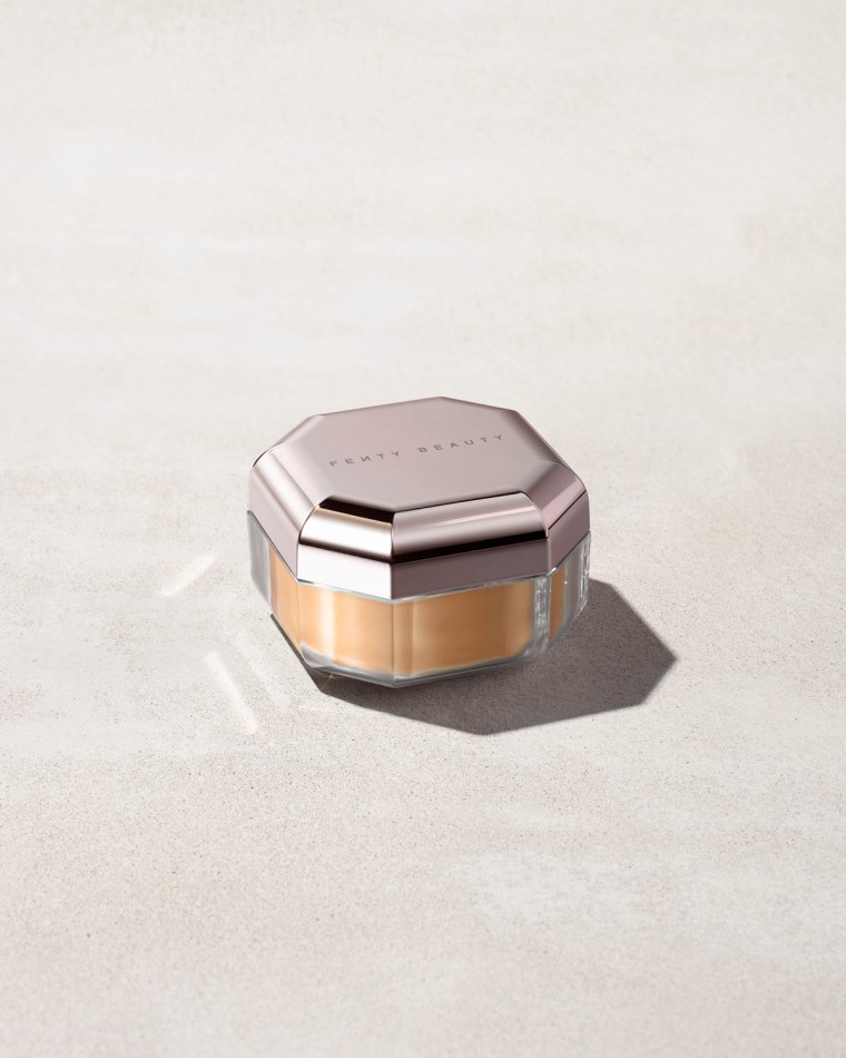 Fenty Beauty PRO FILT'R INSTANT RETOUCH SETTING POWDER