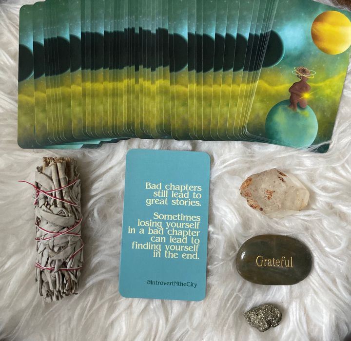 THE MINDFUL MOON DECK