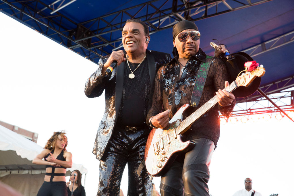 Ron Isley’s Salt & Pepper Beard Has Aunties Ready To Risk It All