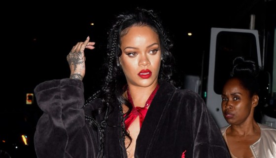 Rihanna Set To Launch Fenty Parfum To Her Growing Empire - Black ...