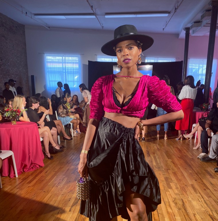 Fashion Bomb Daily Show