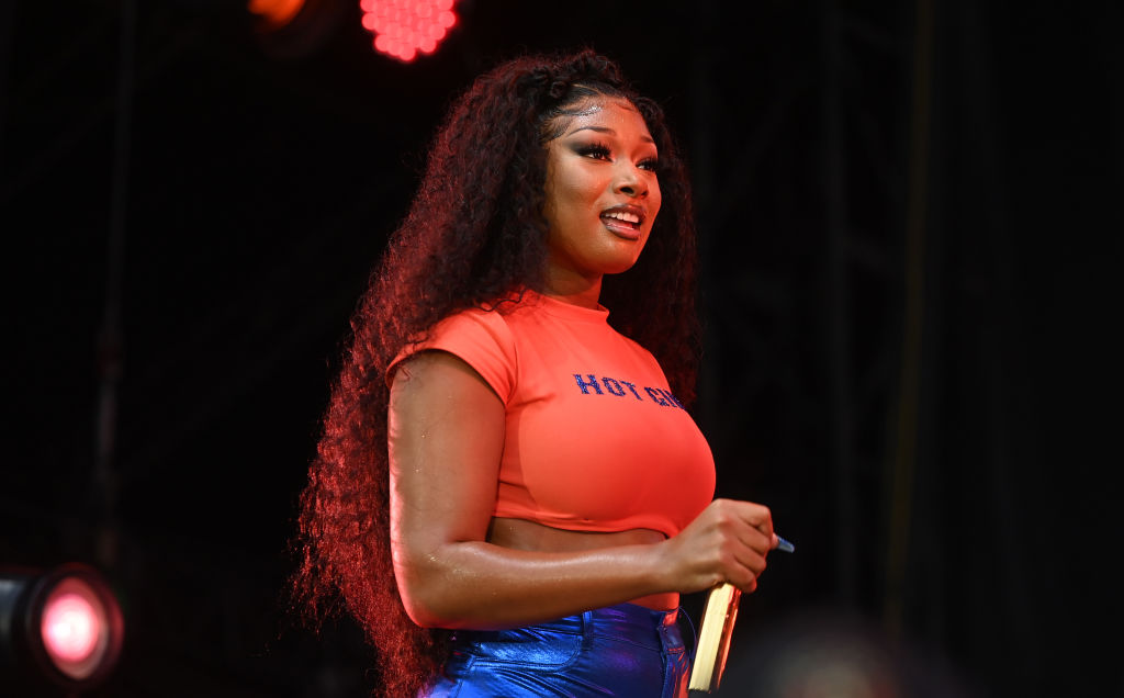 Verdampen verdrietig plaats Megan Thee Stallion Teams Up With Nike As The 'Hot Girl Coach'