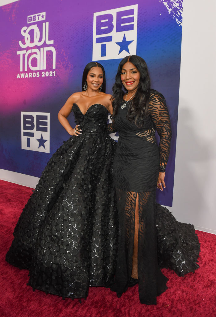 Ashanti And Mama Tina